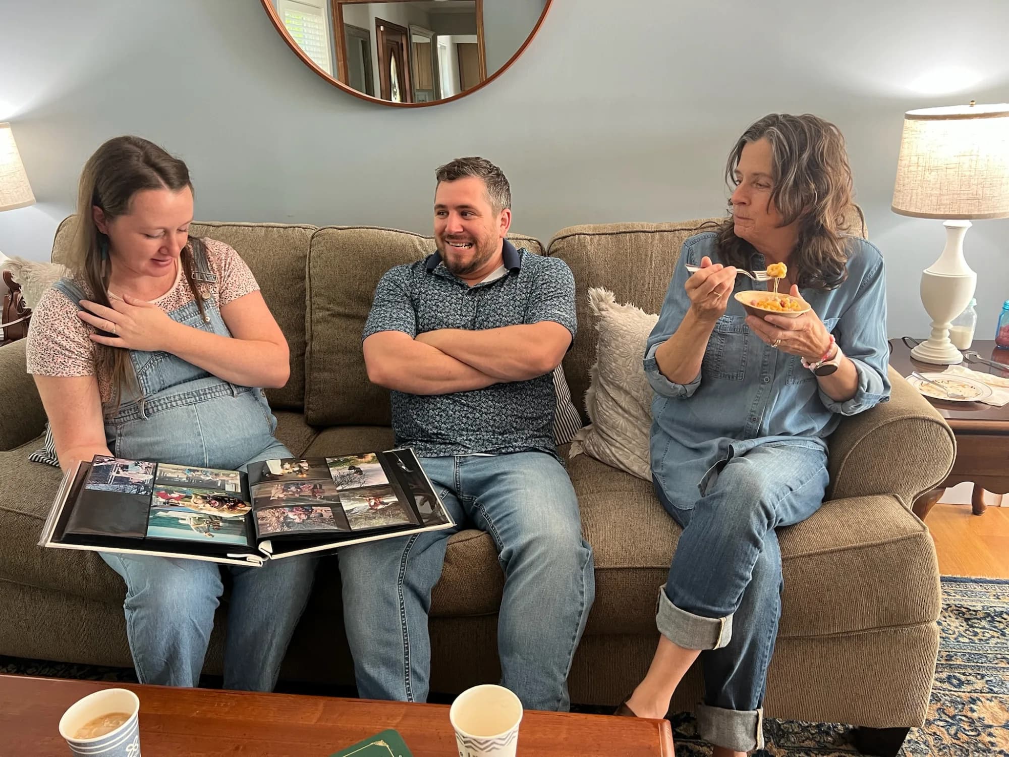 Family dinner photo 23