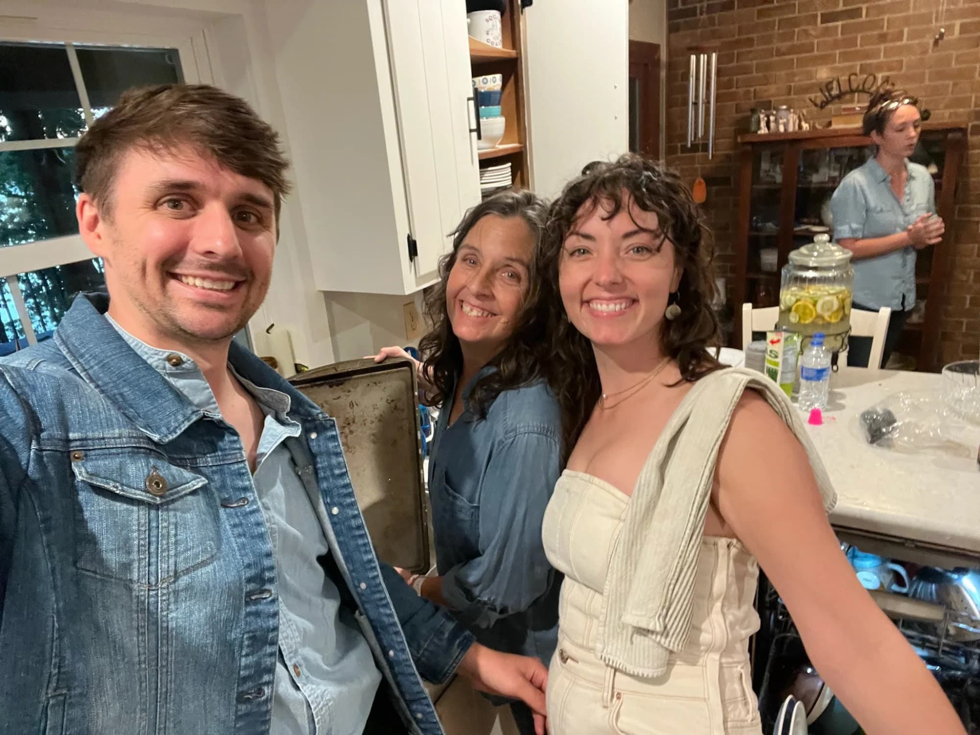 Family dinner photo 29