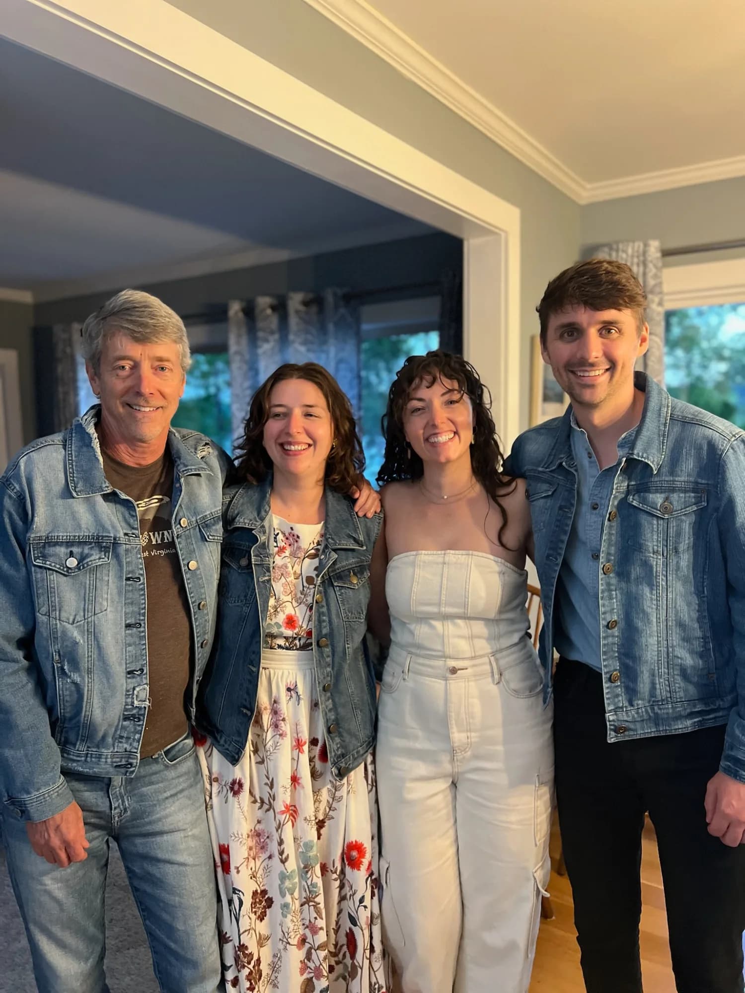 Family dinner photo 30