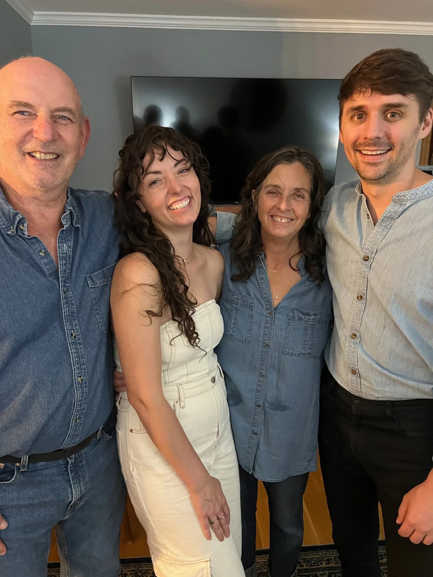 Family dinner photo 39
