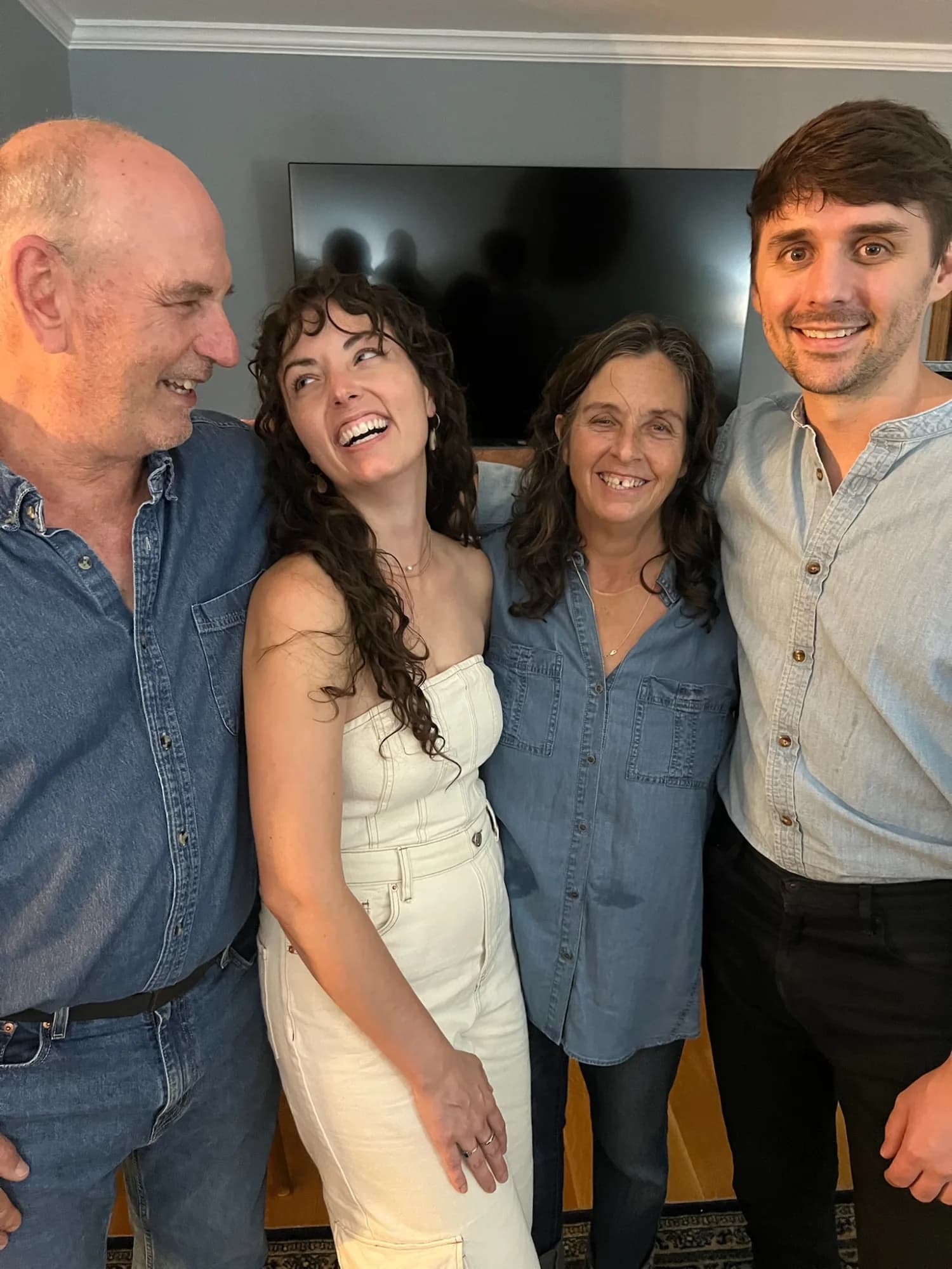 Family dinner photo 40